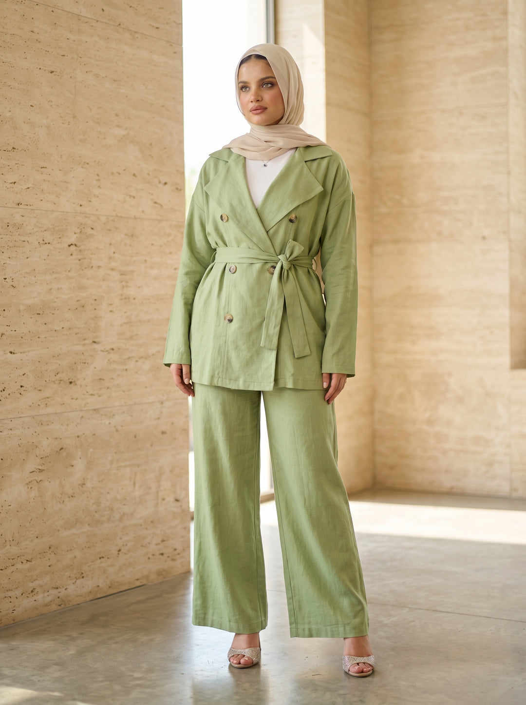 Women’s Urban Linen Jacket & Trousers Set | طقم نسائي كتان بجاكيت وبنطلون