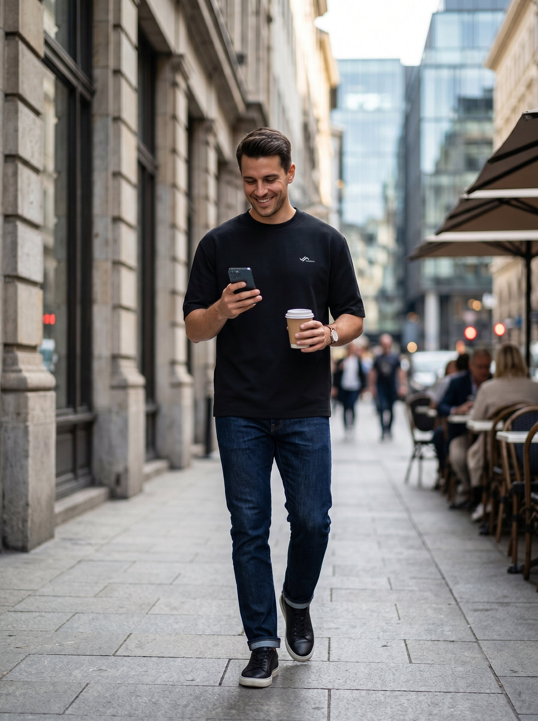 ICONIC - RELAXED FIT T-SHIRT