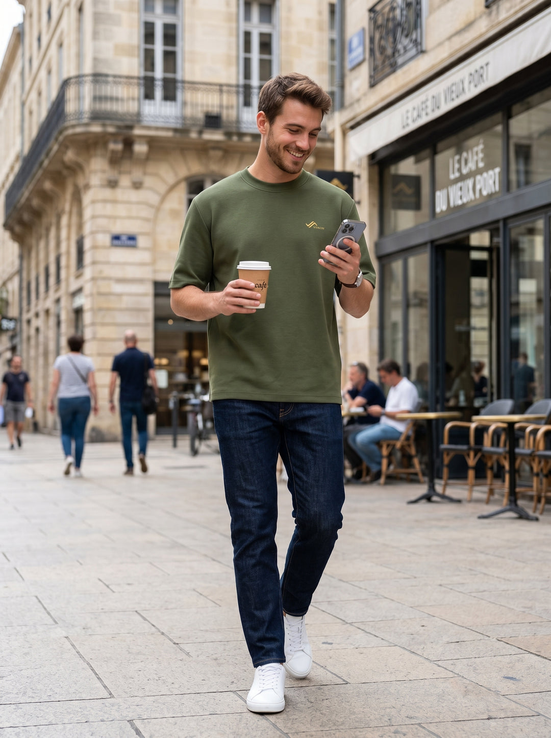 ICONIC - RELAXED FIT T-SHIRT