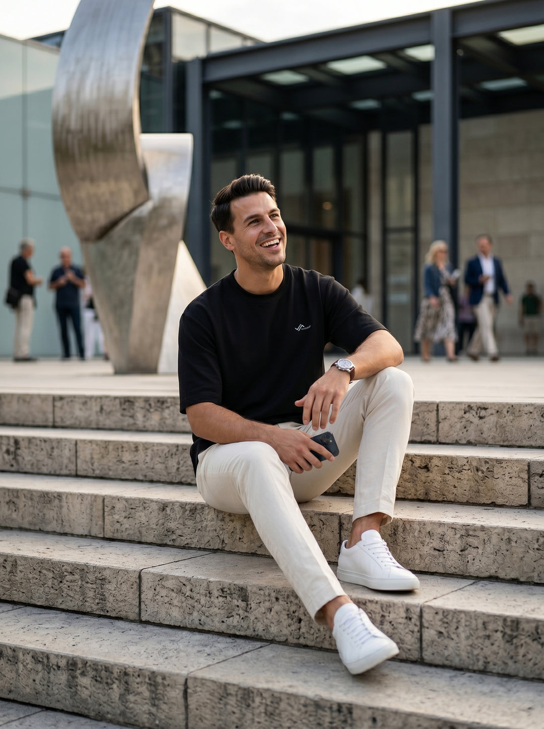 ICONIC - RELAXED FIT T-SHIRT