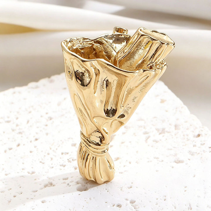 Women’s Elegant Bouquet Brooch | بروش نسائي أنيق بتصميم باقة زهور