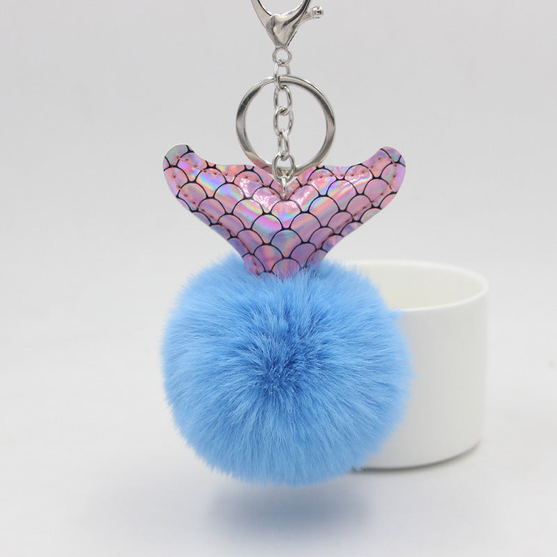 Women’s Fluffy Fish Tail Bag Charm Keychain | تعليقة حقيبة نسائية فروية بتصميم ذيل سمكة
