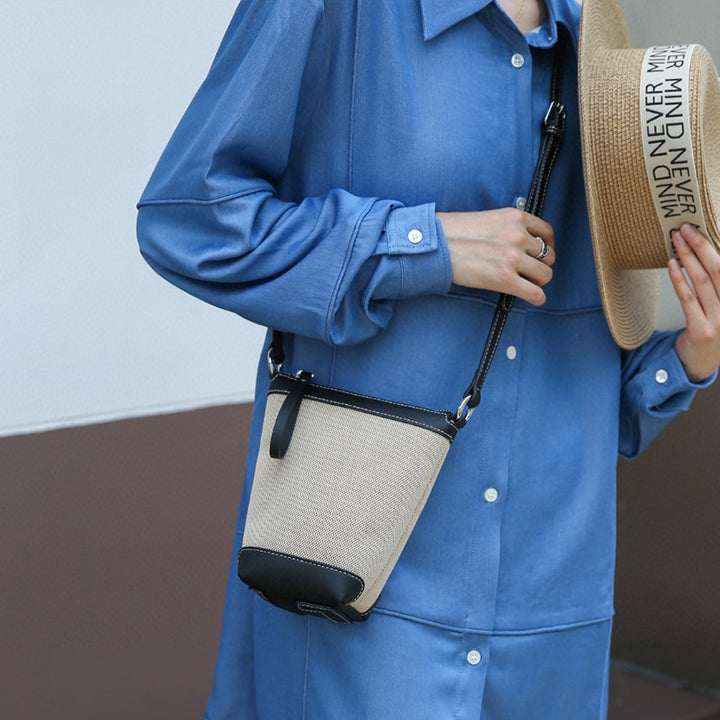 Women’s One-Shoulder Crossbody Phone Bag | حقيبة هاتف نسائية كروس بودي بحزام كتف