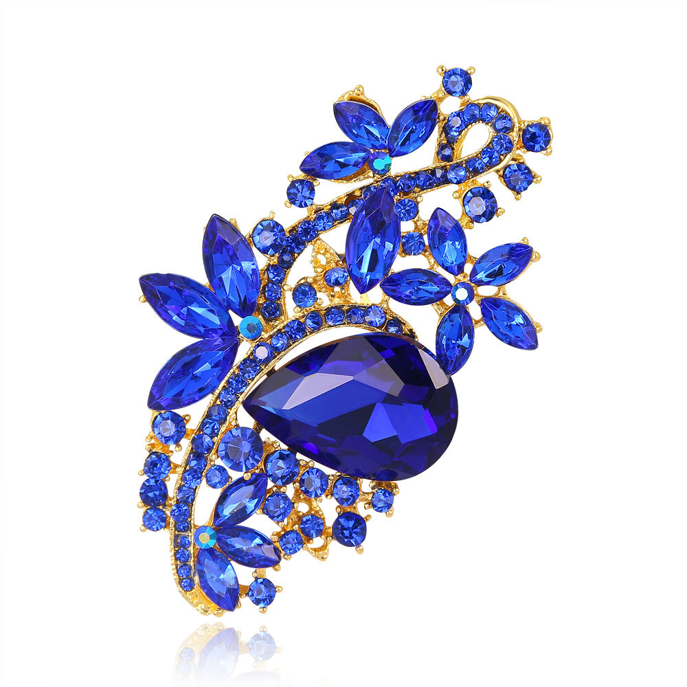 Women’s Rhinestone Brooch Collection | بروشات نسائية مرصعة بتصاميم أنيقة