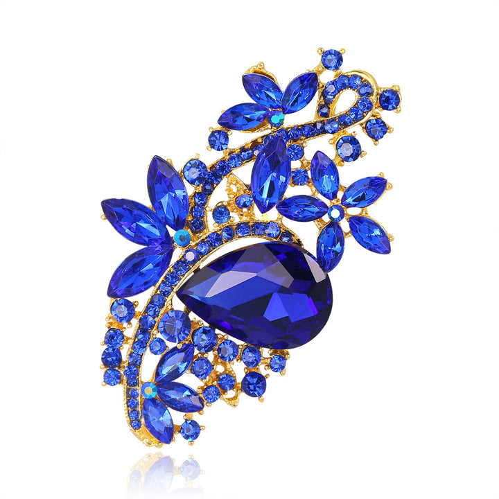 Women’s Rhinestone Brooch Collection | بروشات نسائية مرصعة بتصاميم أنيقة