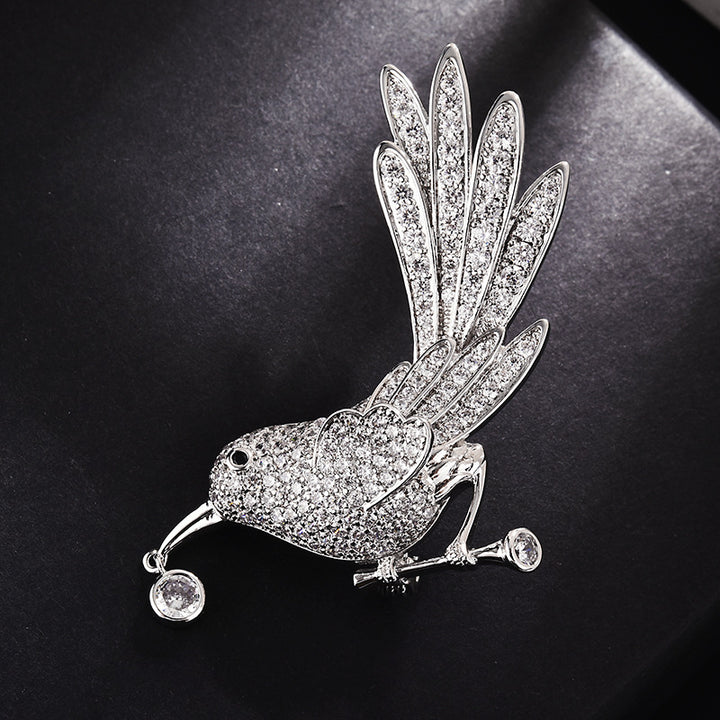 Women’s Elegant Bird Brooch | بروش نسائي أنيق بتصميم طائر