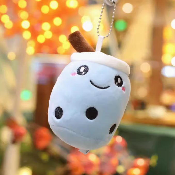 Women’s Plush Milk Tea Cup Bag Charm | تعليقة حقيبة نسائية بتصميم كوب مشروب لطيف