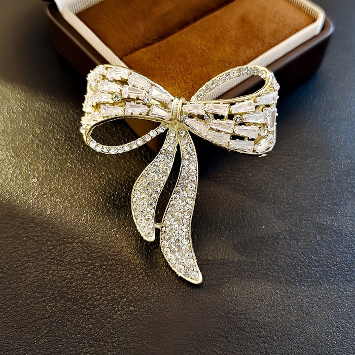 Women’s Crystal Floral Brooch Collection | بروشات نسائية كريستال بتصاميم زهرية