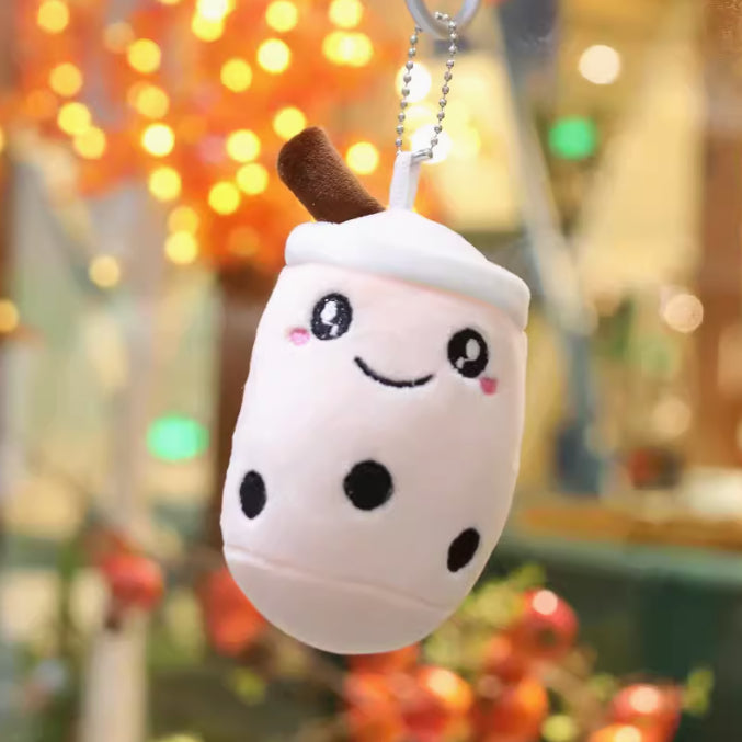 Women’s Plush Milk Tea Cup Bag Charm | تعليقة حقيبة نسائية بتصميم كوب مشروب لطيف