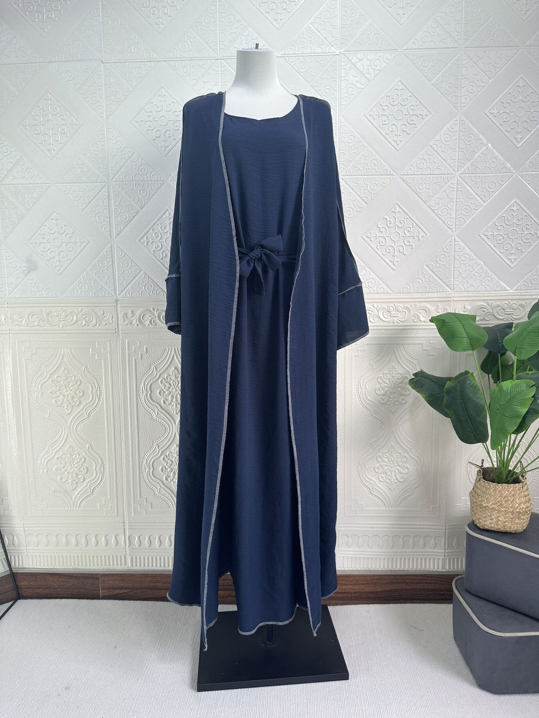 The Majestic Contrast Abaya Set