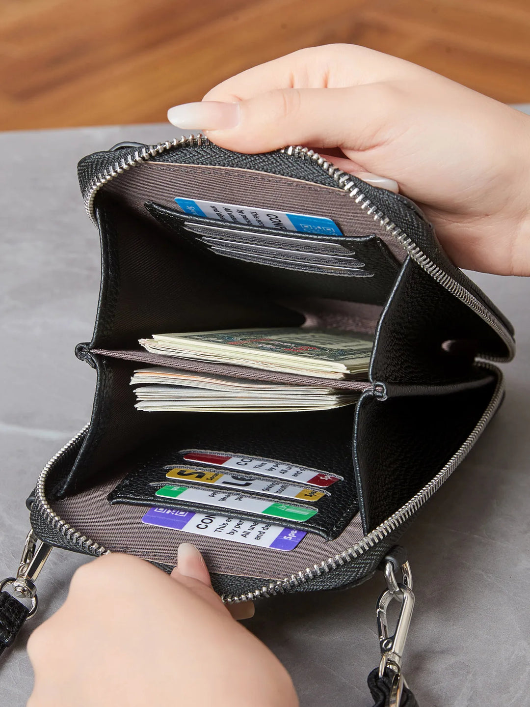 Women’s Minimalist PU Crossbody Phone Bag | حقيبة هاتف نسائية كروس بودي بتصميم بسيط