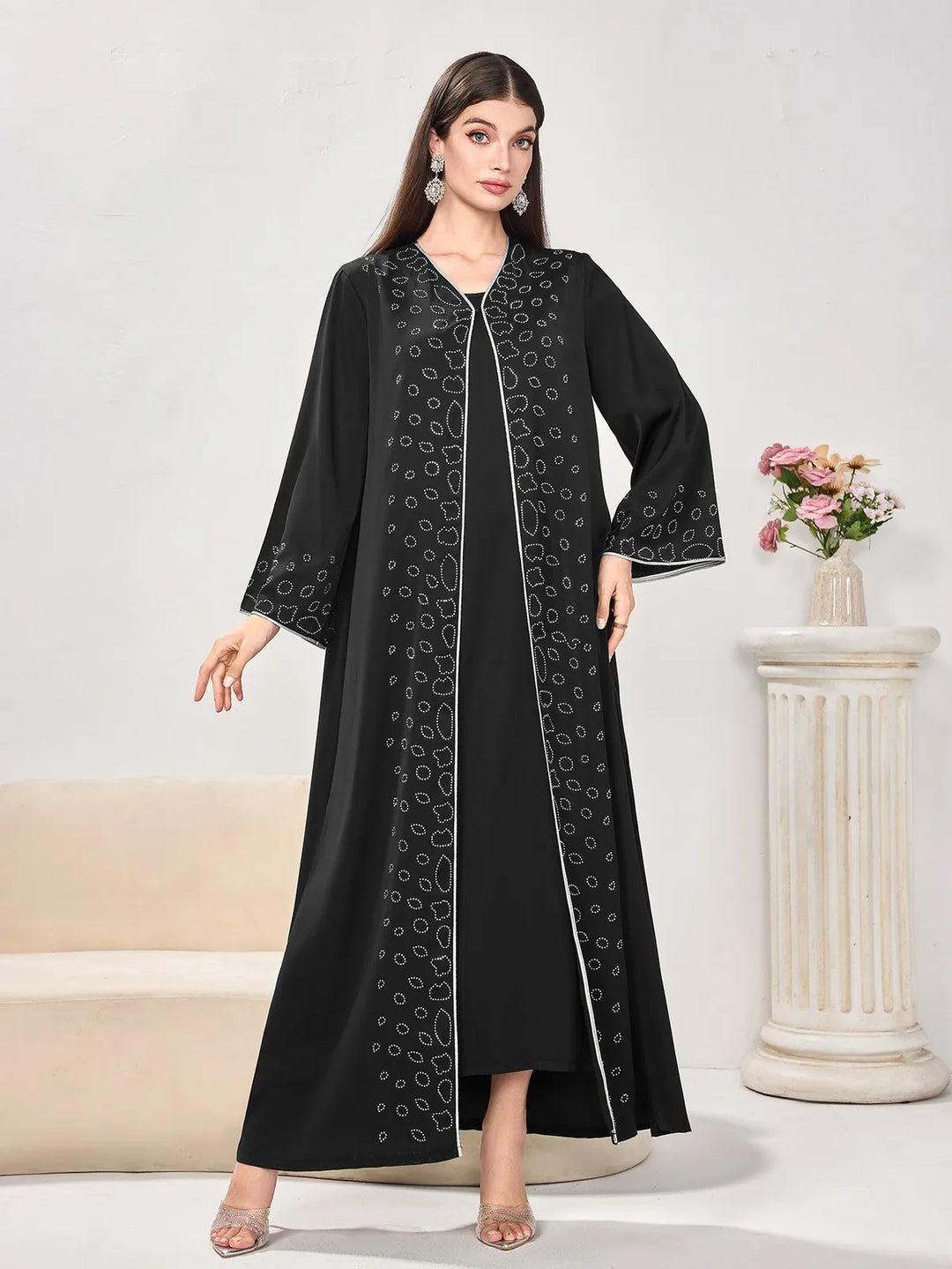 Black Abaya – Diamond Embellished Elegant Design