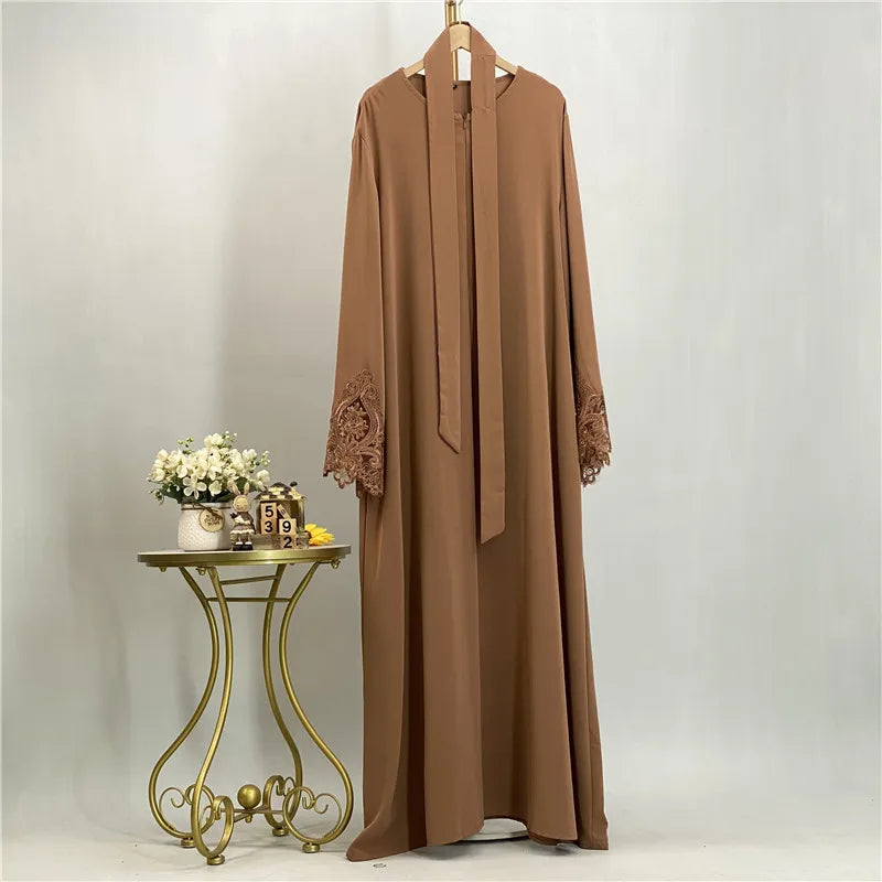Lace Abaya – Elegant Dubai Style with Premium Details