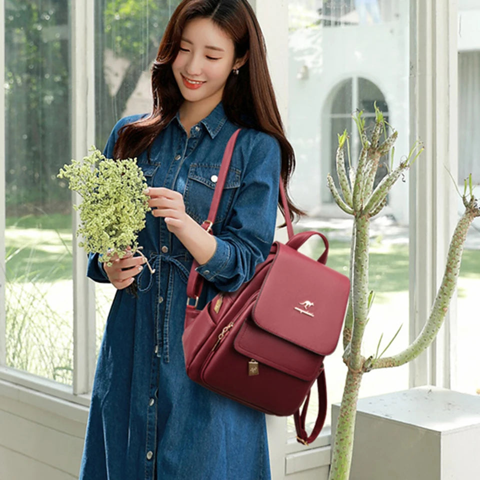 Women’s Large Capacity Backpack | حقيبة ظهر نسائية واسعة وعملية