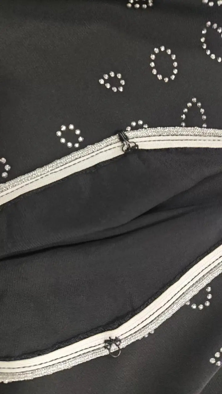 Black Abaya – Diamond Embellished Elegant Design
