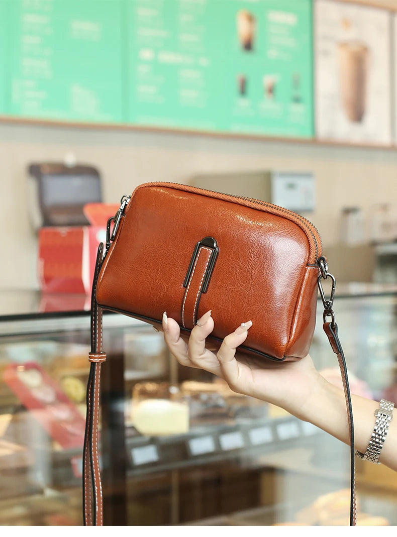 Women’s Genuine Leather Small Crossbody Bag | حقيبة نسائية صغيرة من الجلد الطبيعي كروس بودي