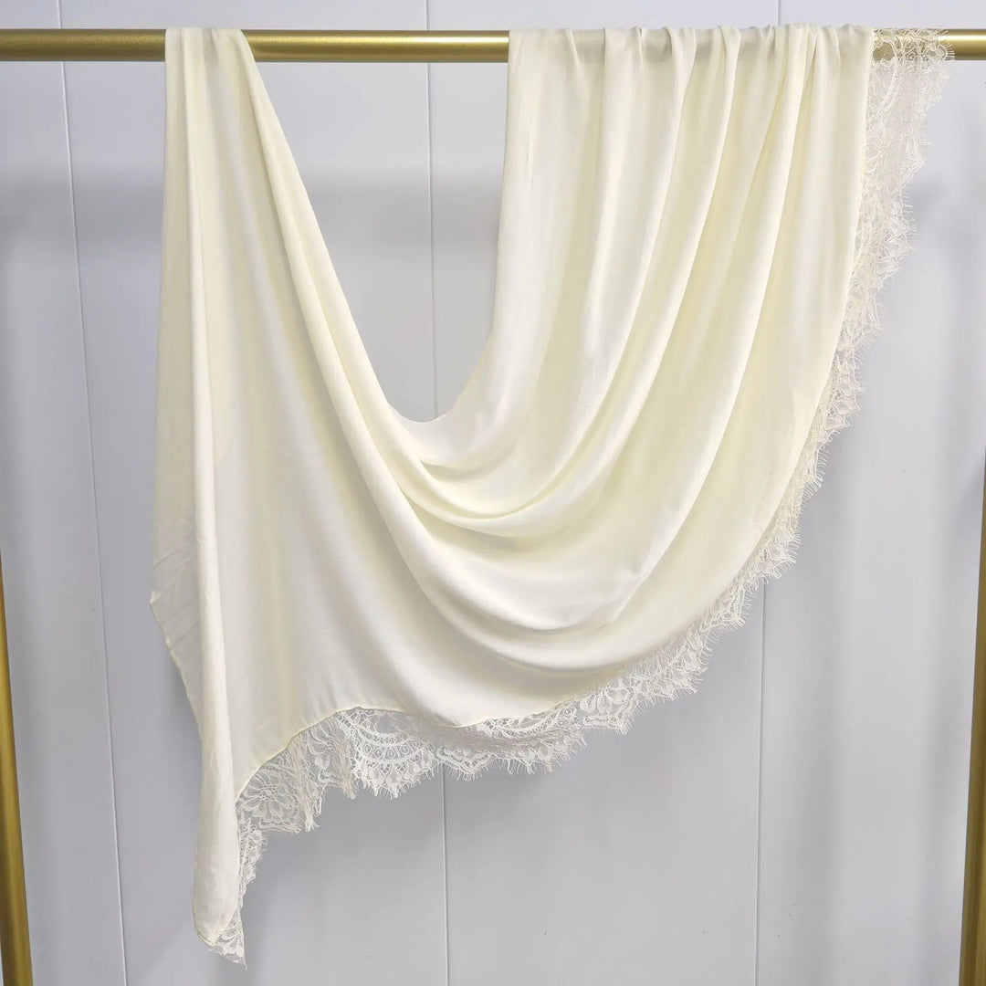 Women’s Lace Edge Hijab Scarf | Soft Everyday Drape