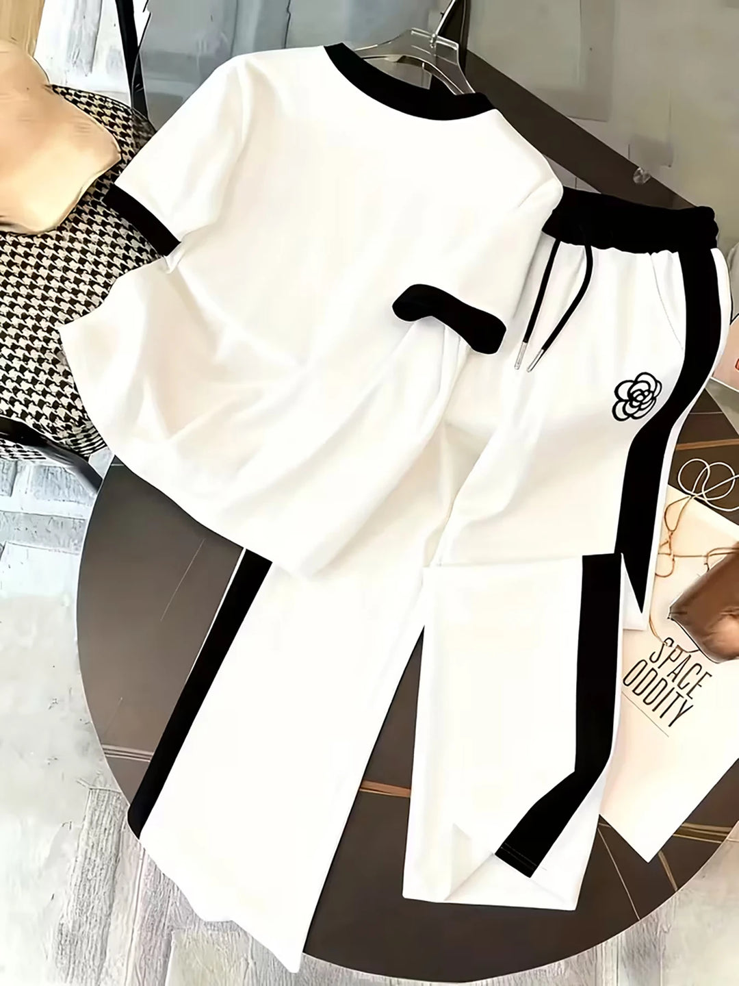 Women’s Printed 2-Piece Set | Casual Short Sleeve Top & Pants