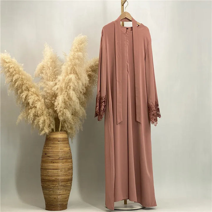 Lace Abaya – Elegant Dubai Style with Premium Details