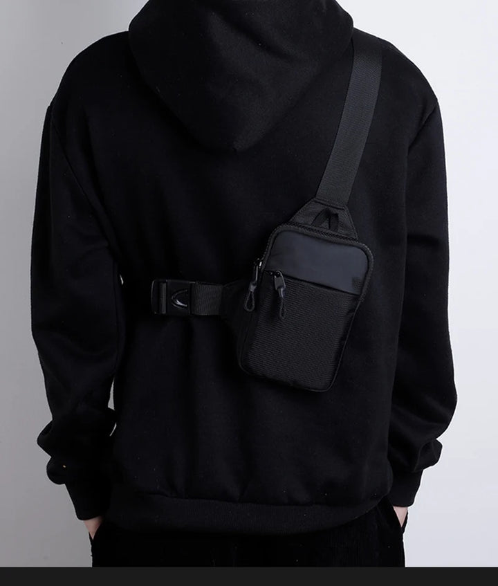 Men’s Lightweight Crossbody Chest Bag | حقيبة صدر رجالية خفيفة متعددة الاستخدام
