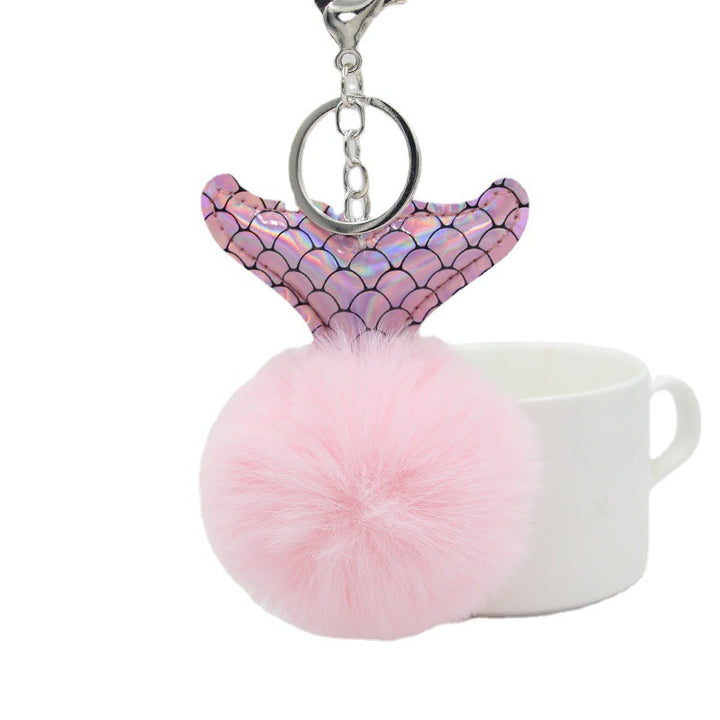 Women’s Fluffy Fish Tail Bag Charm Keychain | تعليقة حقيبة نسائية فروية بتصميم ذيل سمكة