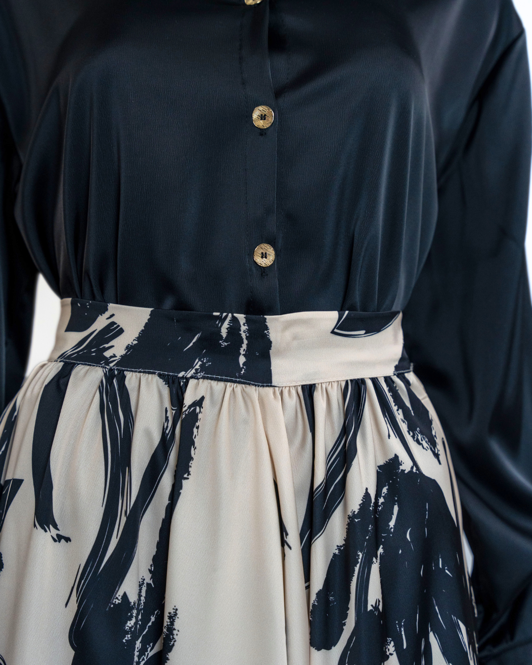 GRACEFUL SATIN - BLOUSE - BLACK