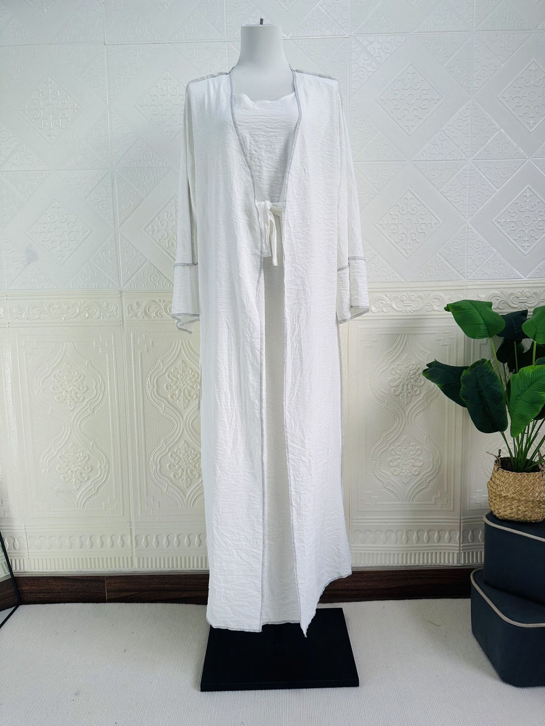 The Majestic Contrast Abaya Set