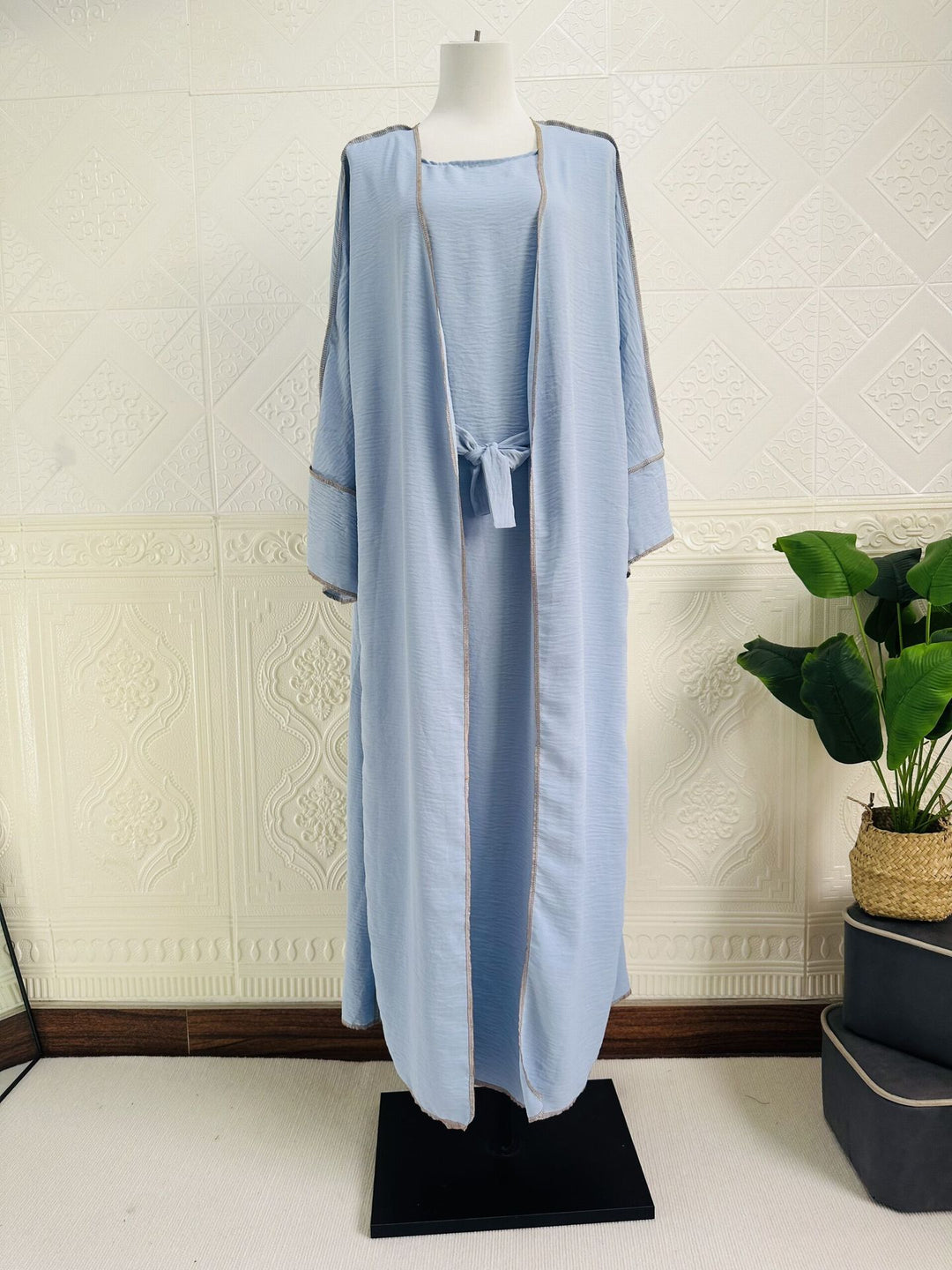 The Majestic Contrast Abaya Set