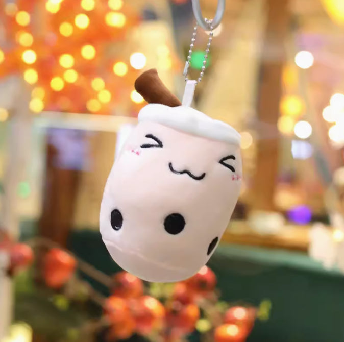 Women’s Plush Milk Tea Cup Bag Charm | تعليقة حقيبة نسائية بتصميم كوب مشروب لطيف