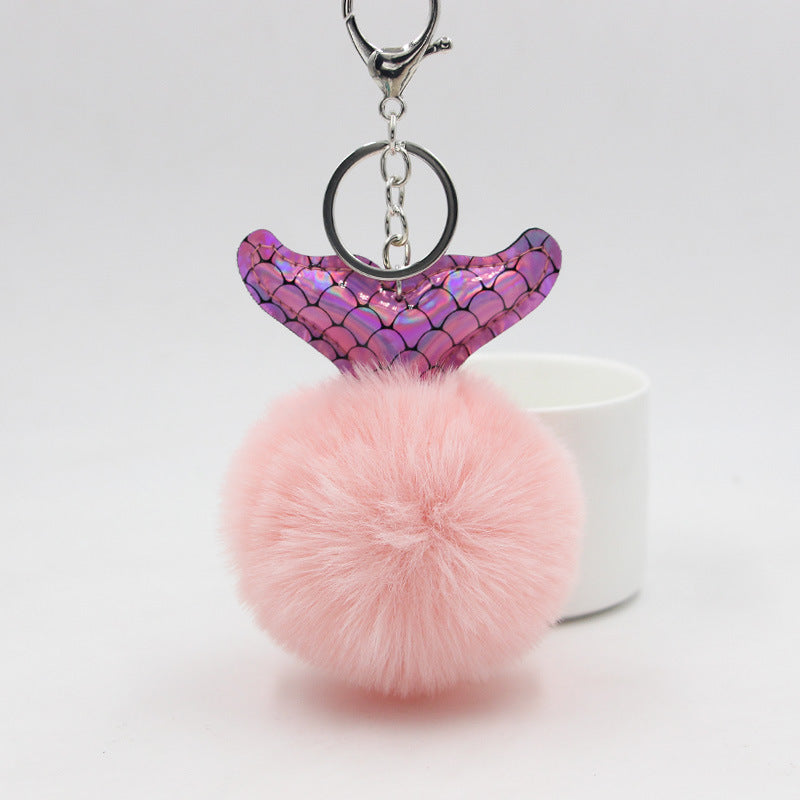 Women’s Fluffy Fish Tail Bag Charm Keychain | تعليقة حقيبة نسائية فروية بتصميم ذيل سمكة