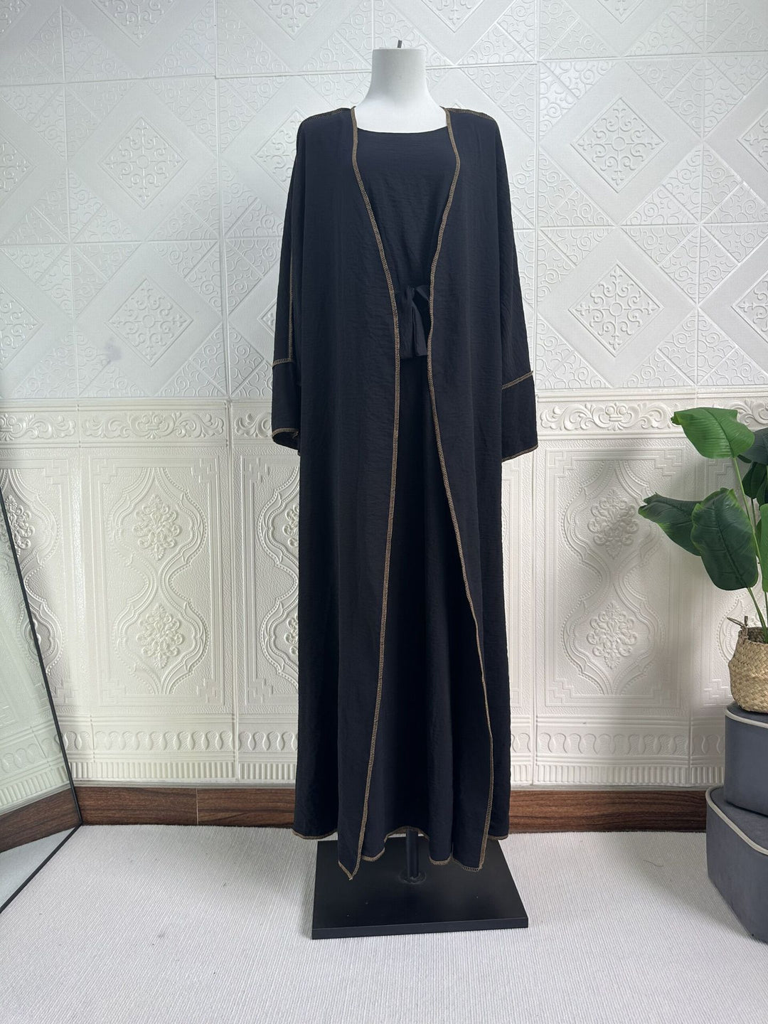 The Majestic Contrast Abaya Set